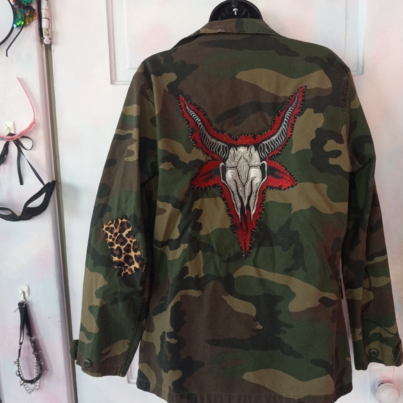 RAGE- OOAK punked out custom army fatigue camo jacket - Picture 5 of 12